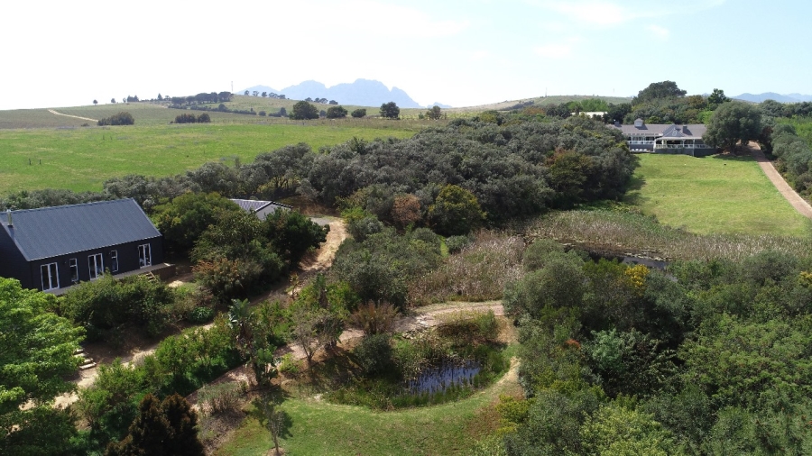 5 Bedroom Property for Sale in Stellenbosch Farms Western Cape